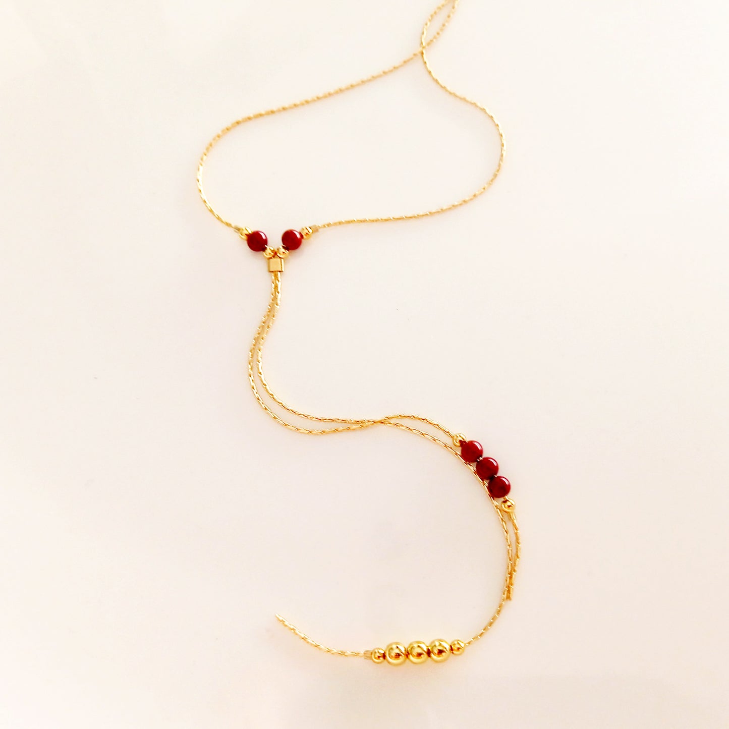 Collier de superposition d’or en jaspe rouge - Nicte