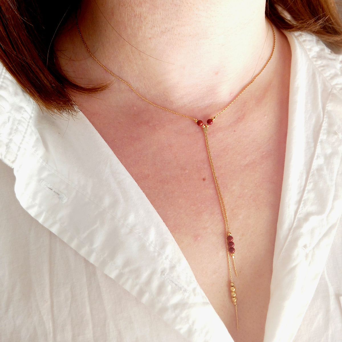 Collier de superposition d’or en jaspe rouge - Nicte