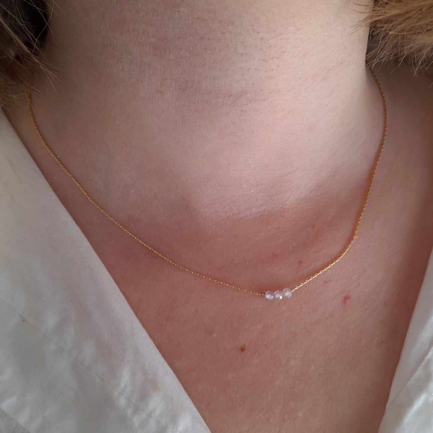 Collier court en zircon doré - Nicte