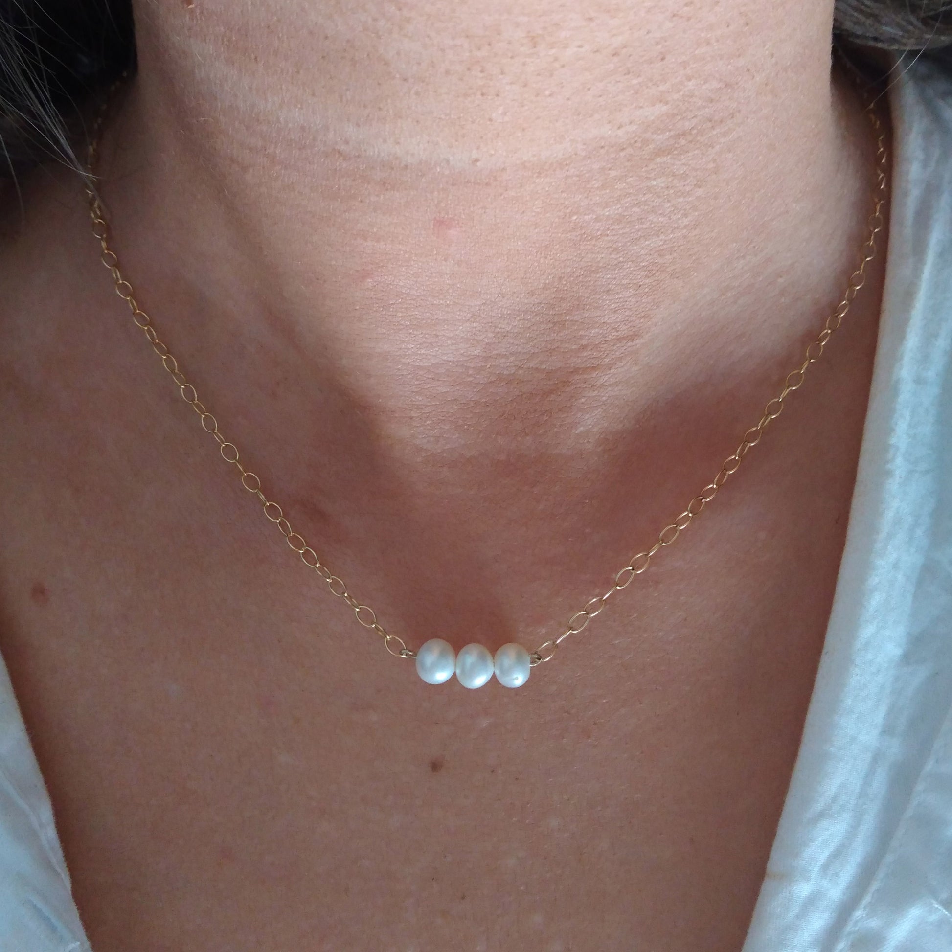 Collier de trois perles d’or - Nicte