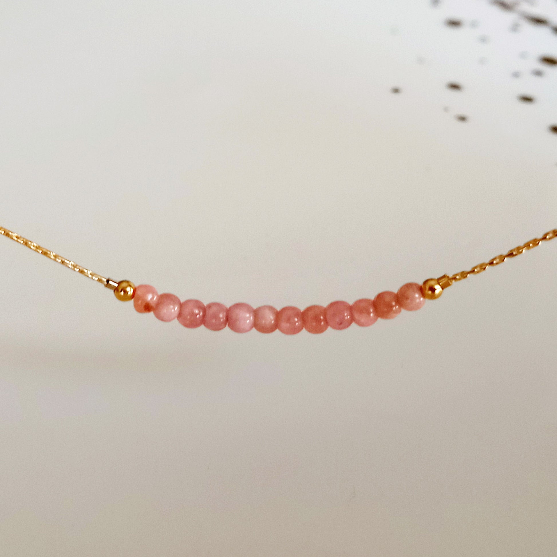 Collier perlé de rhodochrosite d’or - Nicte