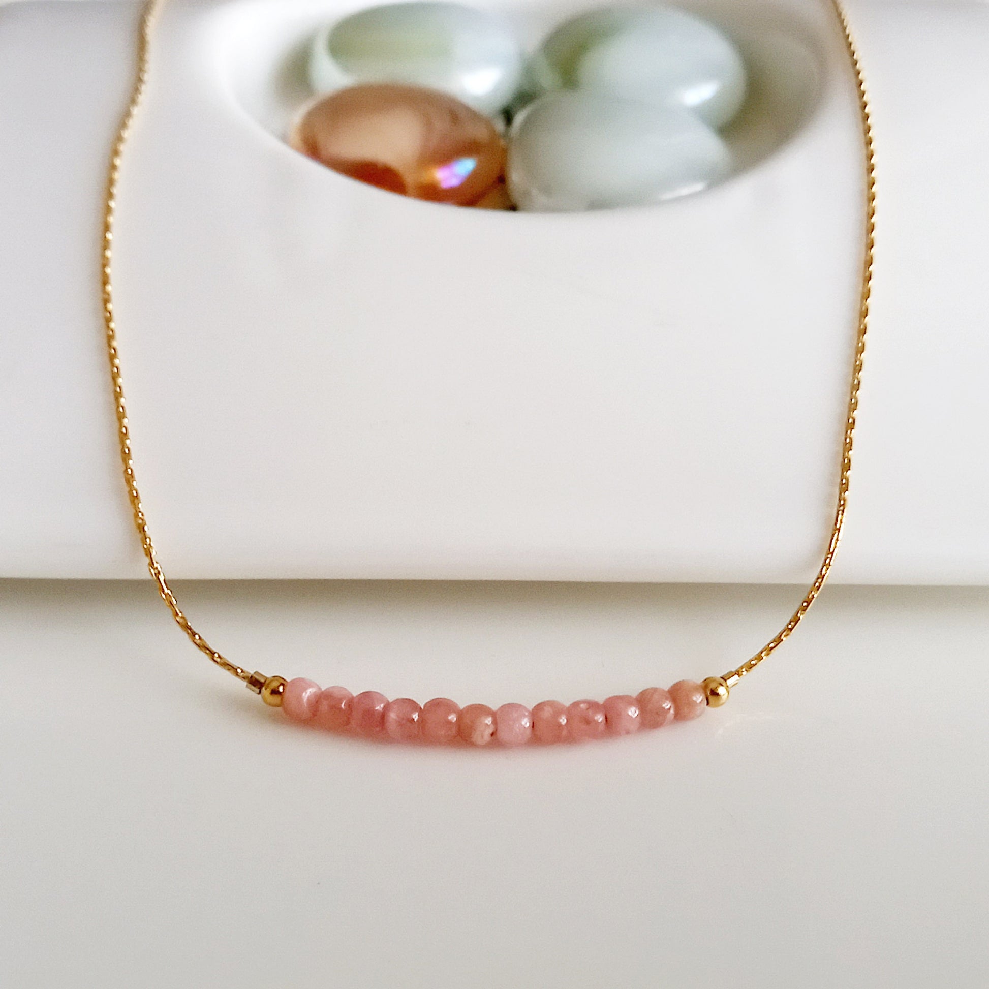 Collier perlé de rhodochrosite d’or - Nicte