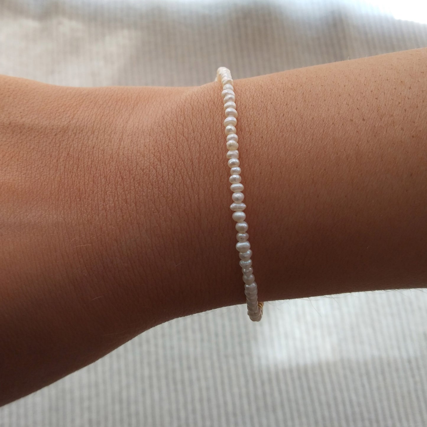 Bracelet de perles petites d'or pour femme - Nicte