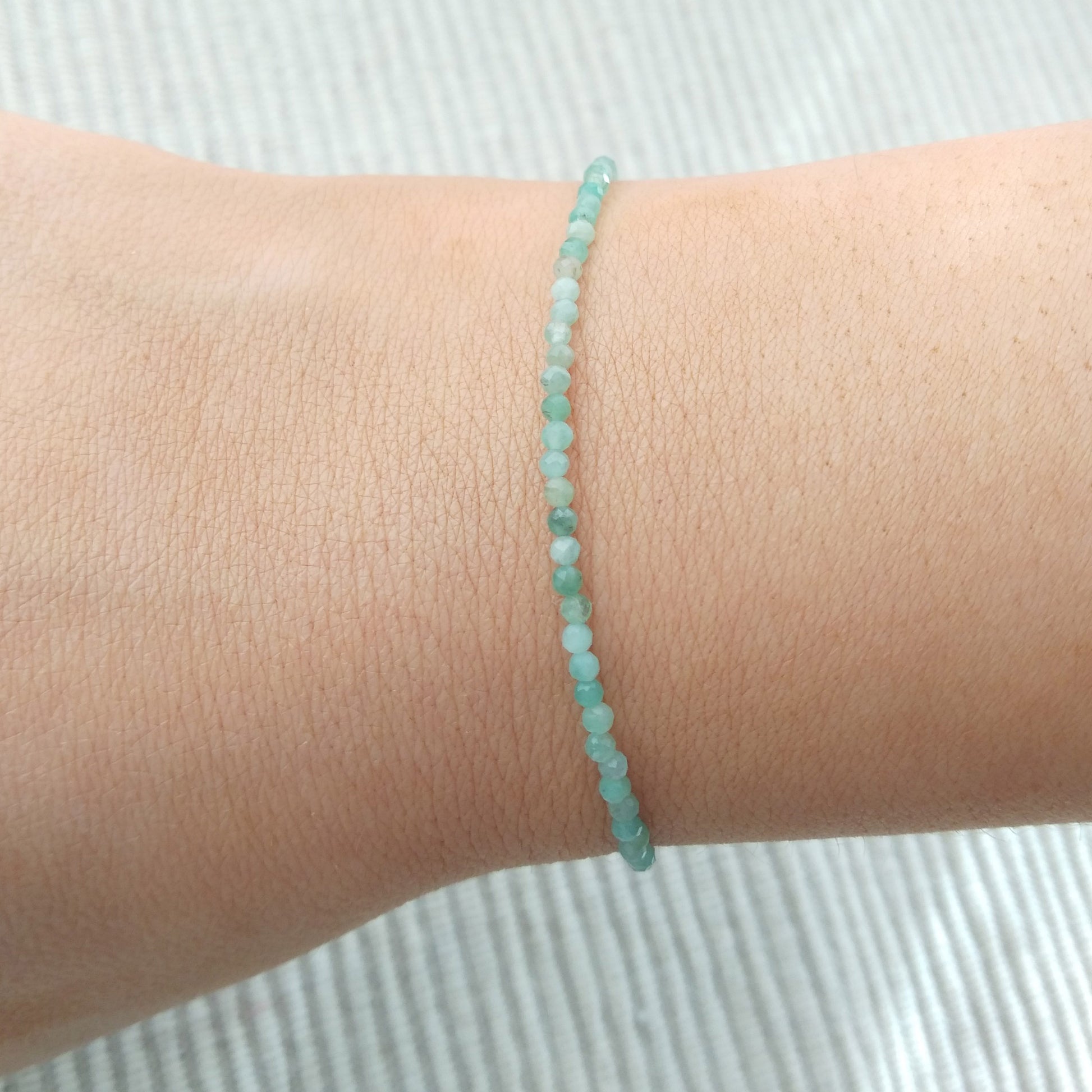 Bracelet de pierres précieuses émeraude verte - Nicte