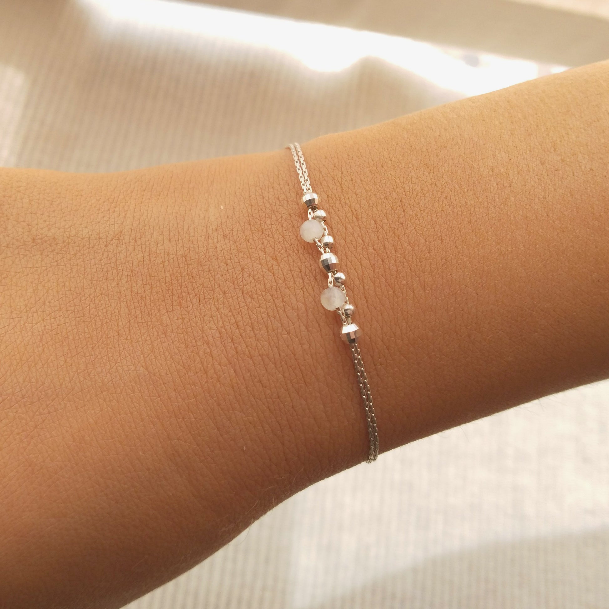 Bracelet en pierre de lune argenté chaîne - Nicte