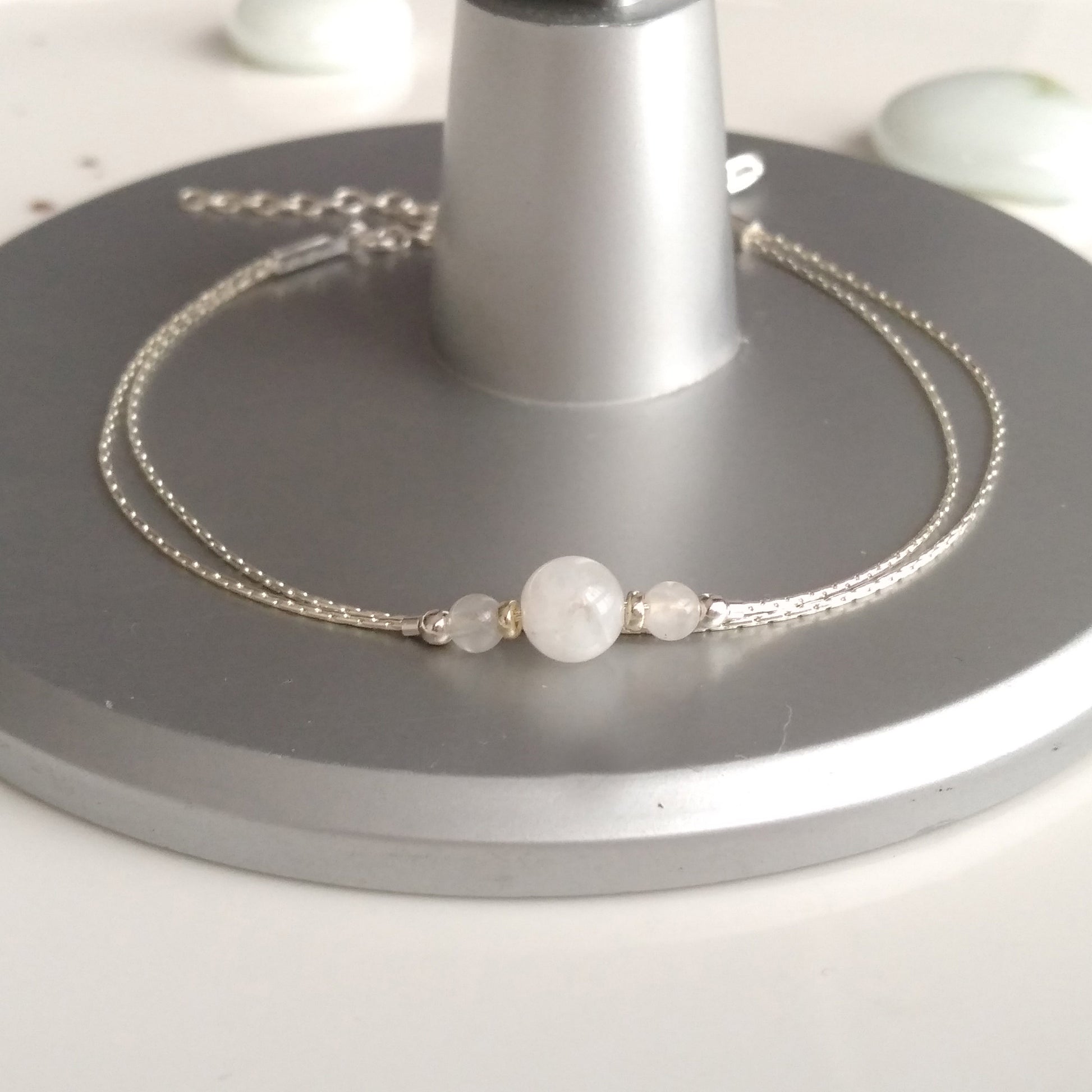 Bracelet minimal en pierre de lune et argent - Nicte