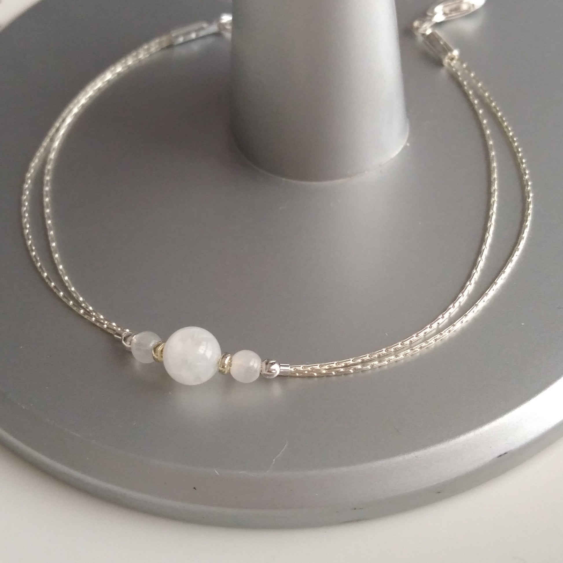 Bracelet minimal en pierre de lune et argent - Nicte